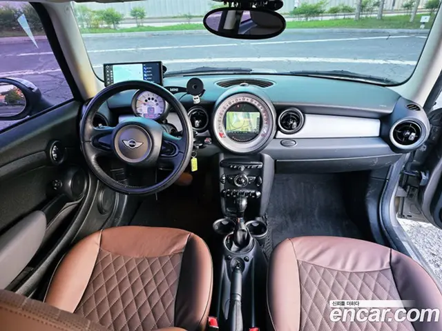 Mini Cooper 2012 2.0 автомат (гидро), миниатюра 10