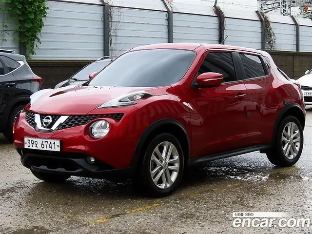 Nissan Juke 2017 1.6 автомат (гидро), миниатюра 2