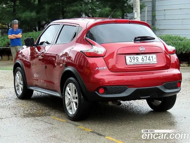 Nissan Juke 2017 1.6 автомат (гидро), миниатюра 3