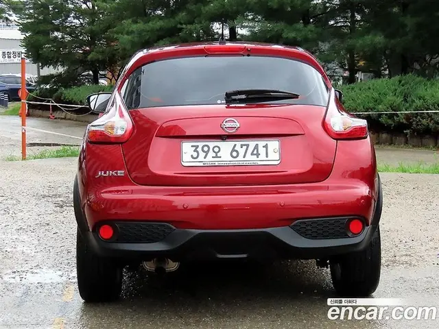 Nissan Juke 2017 1.6 автомат (гидро), миниатюра 4
