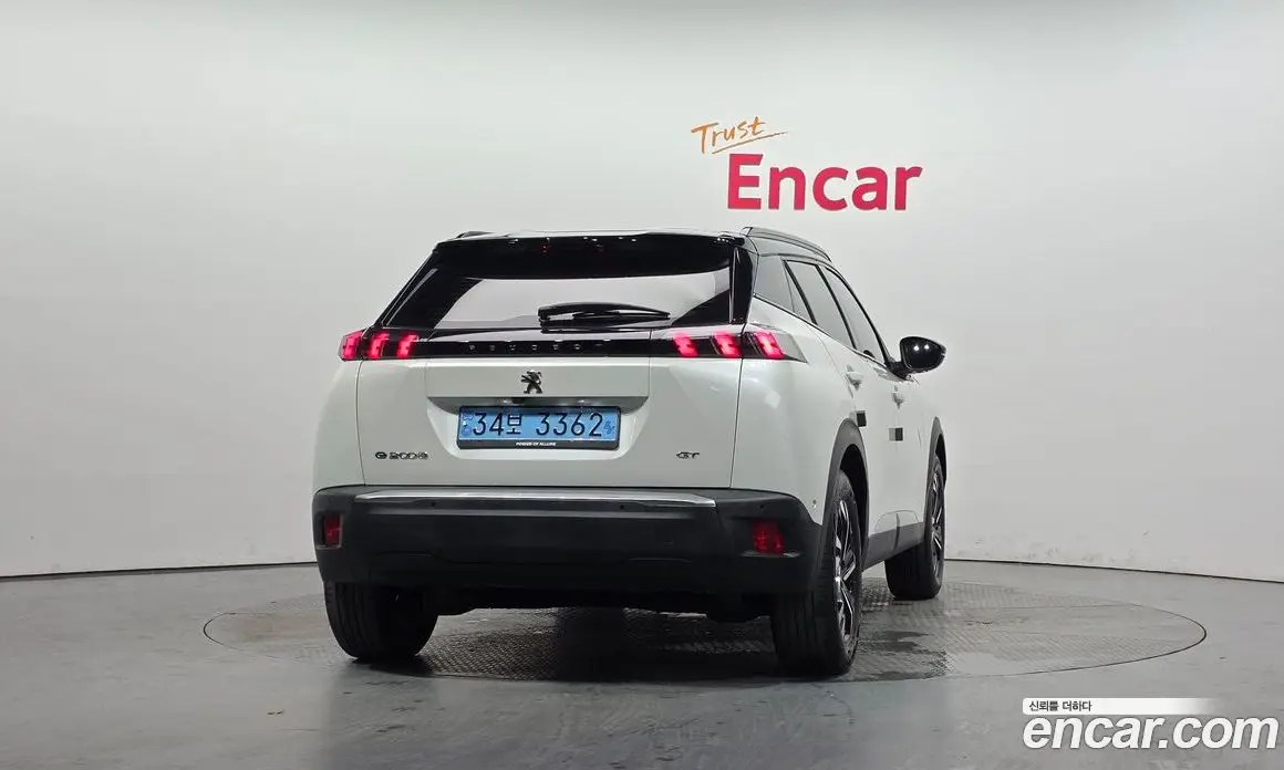 Peugeot 2008 2023 0.1 автомат (гидро), фото 4