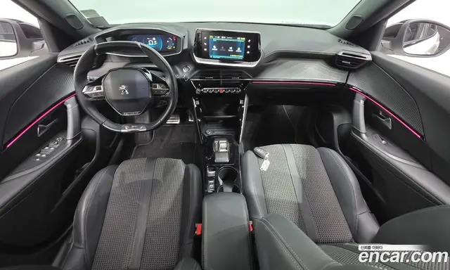 Peugeot 2008 2023 0.1 автомат (гидро), миниатюра 7