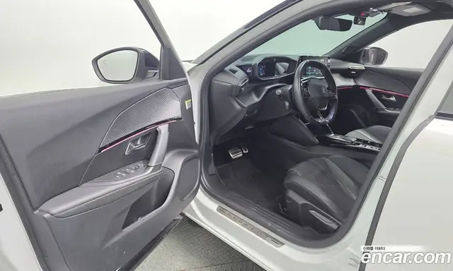 Peugeot 2008 2023 0.1 автомат (гидро), миниатюра 10