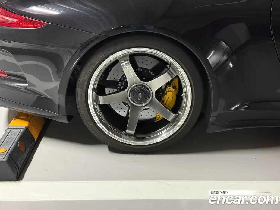 Porsche 911 2016 3.8 автомат (гидро), фото 6 Porsche 911 2016 3.8 автомат (гидро), фото 6