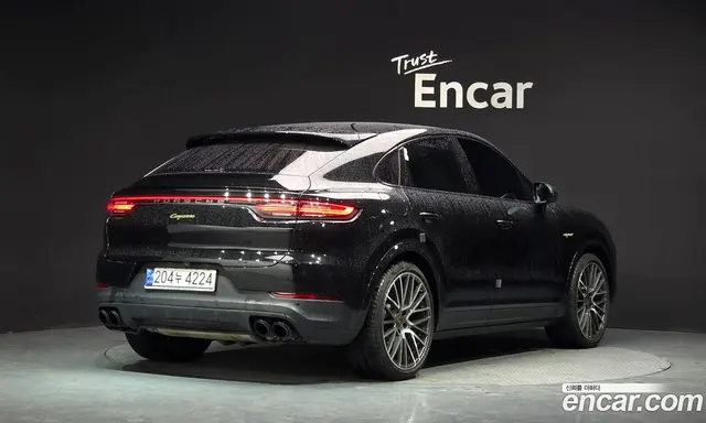 Porsche Cayenne 2023 3.0 автомат (гидро), миниатюра 2