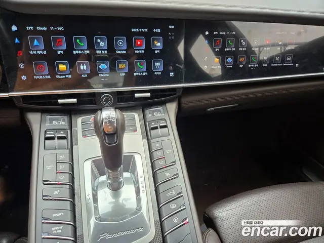 Porsche Panamera 2009 4.8 автомат (гидро), миниатюра 1