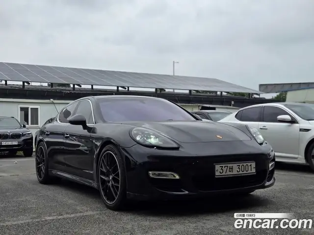 Porsche Panamera 2009 4.8 автомат (гидро), миниатюра 3