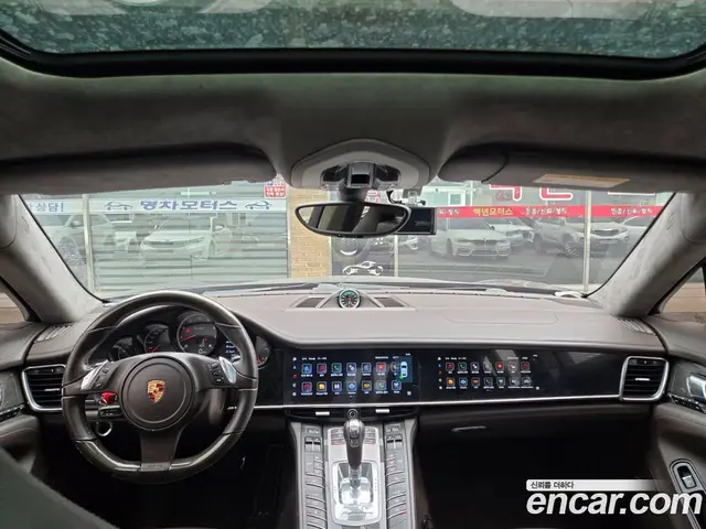 Porsche Panamera 2009 4.8 автомат (гидро), миниатюра 10