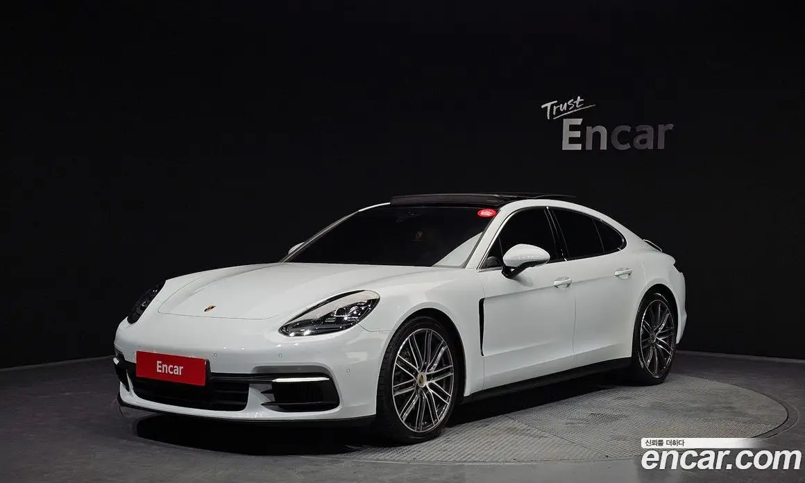 Porsche Panamera 2017 2.9 автомат (гидро), фото 1 Porsche Panamera 2017 2.9 автомат (гидро), фото 1