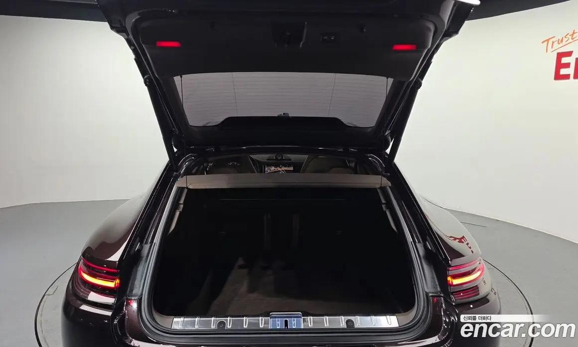 Porsche Panamera 2018 2.9 автомат (гидро), фото 26