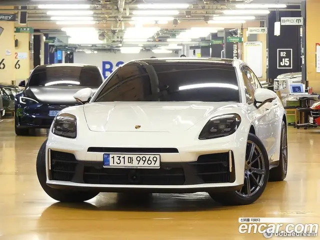 Porsche Panamera 2024 2.9 автомат (гидро), миниатюра 3