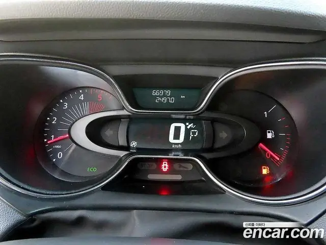 Renault (Samsung) QM3 2017 1.5 автомат (гидро), миниатюра 9