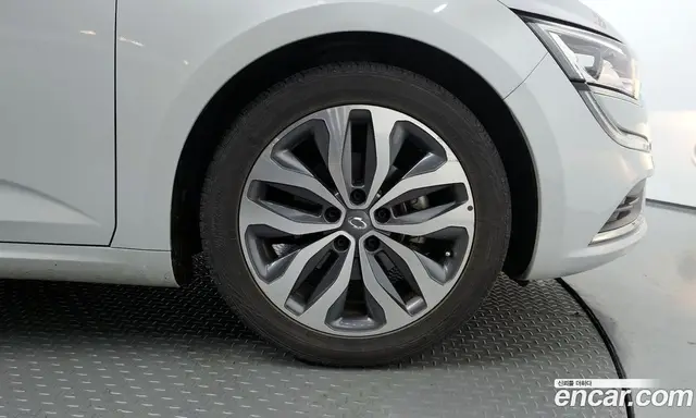 Renault (Samsung) SM6 2016 2.0 автомат (гидро), миниатюра 5 Renault (Samsung) SM6 2016 2.0 автомат (гидро), миниатюра 5
