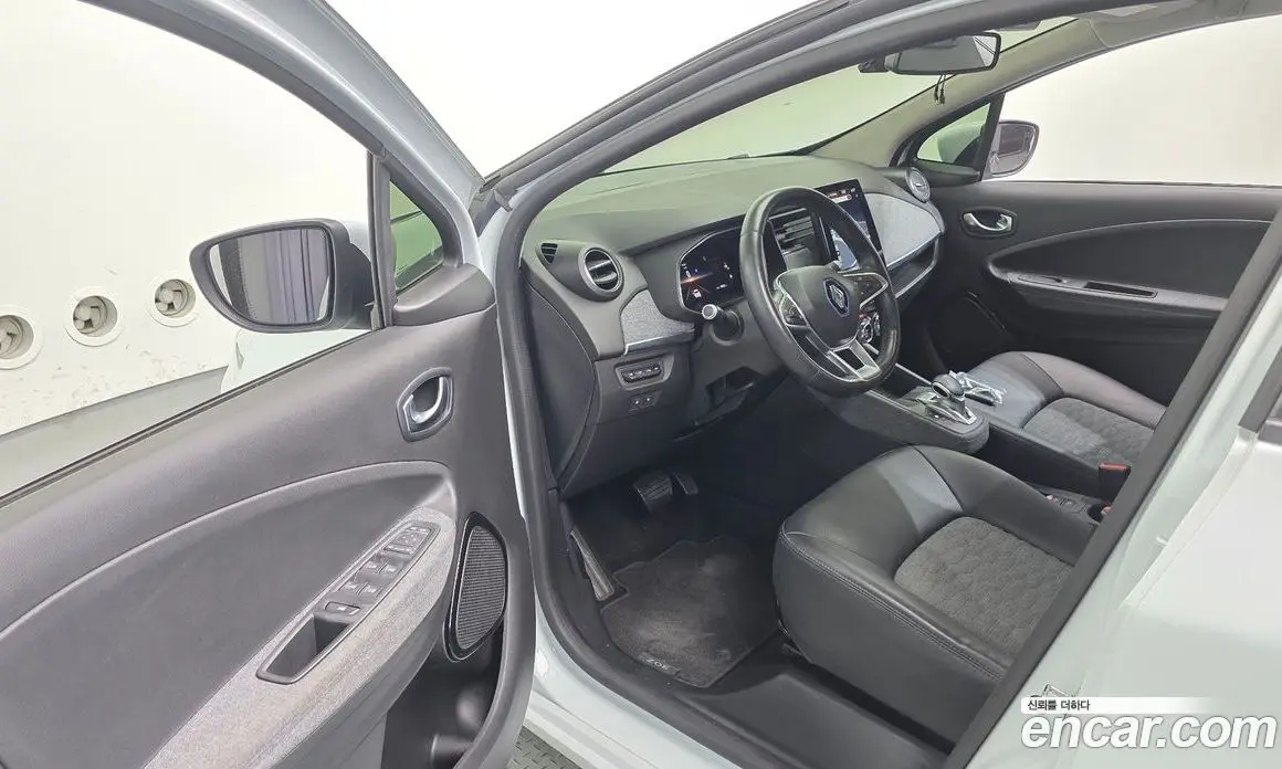 Renault (Samsung) Zoe 2021 0.2 автомат (гидро), фото 17