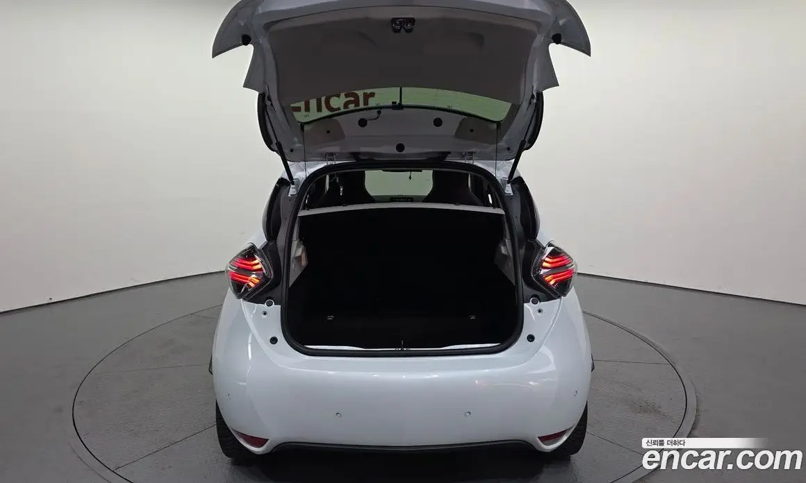 Renault (Samsung) Zoe 2021 0.2 автомат (гидро), фото 26