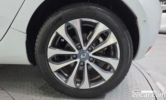 Renault (Samsung) Zoe 2021 0.2 автомат (гидро), миниатюра 7