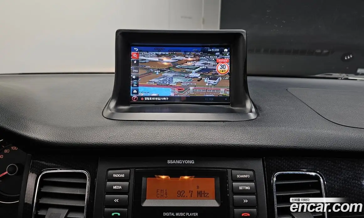 SsangYong Korando 2012 2.0 автомат (гидро), фото 20