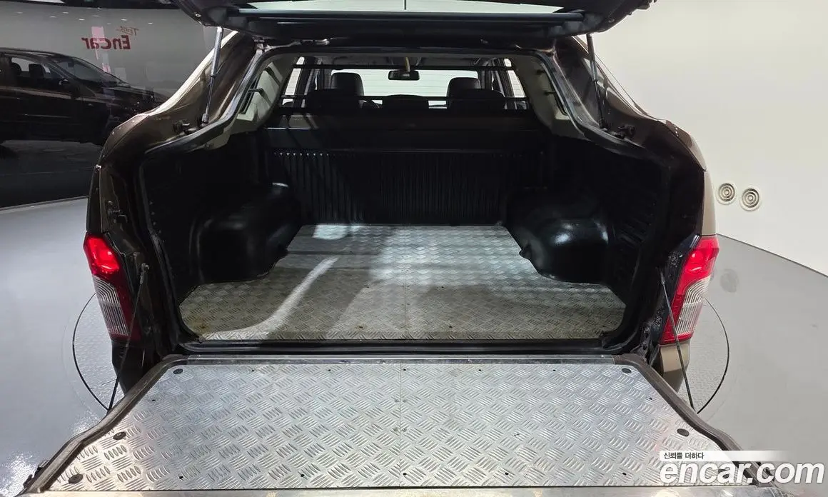 SsangYong Korando 2014 2.0 автомат (гидро), фото 17