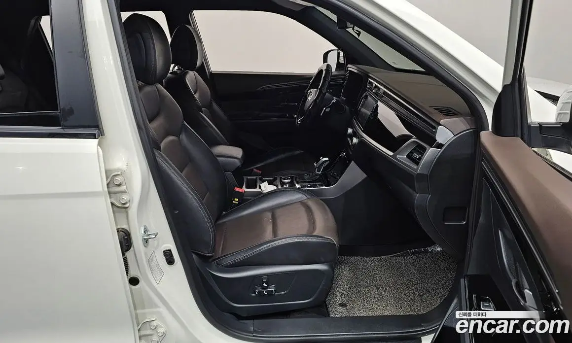 SsangYong Korando 2021 1.5 автомат (гидро), фото 17