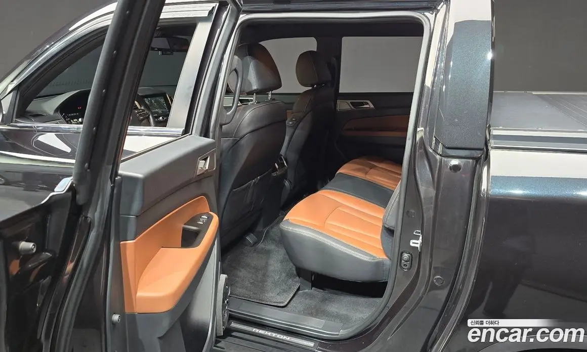 SsangYong Rexton 2018 2.2 автомат (гидро), фото 16