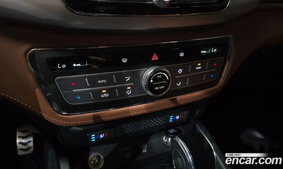SsangYong Rexton 2018 2.2 автомат (гидро), фото 24