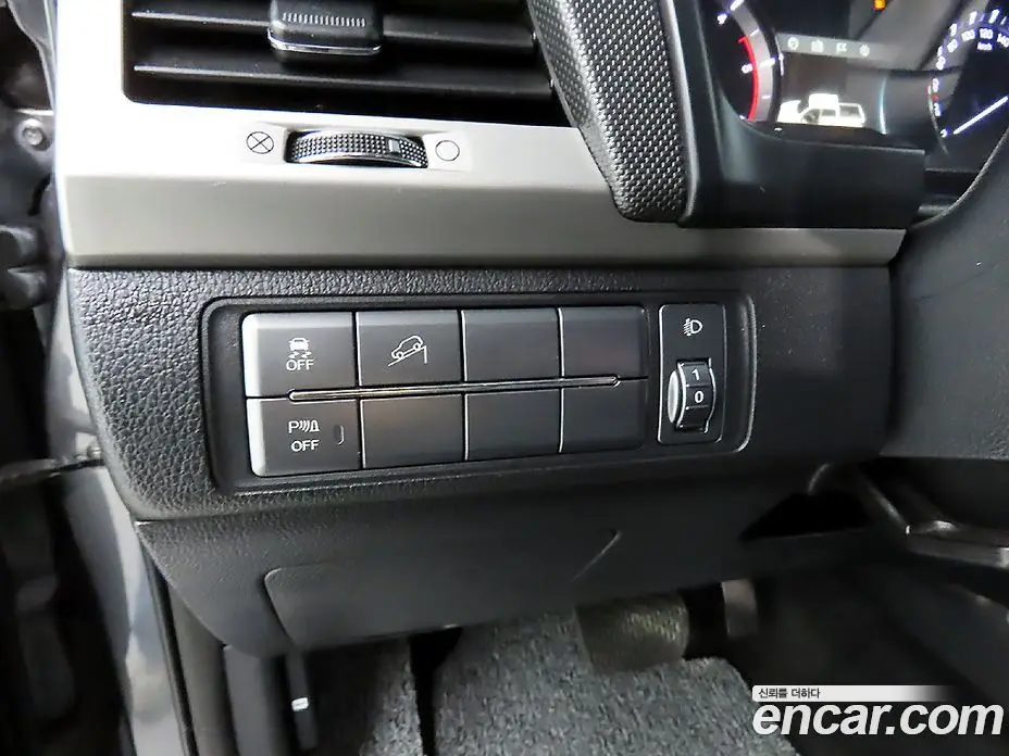 SsangYong Rexton 2018 2.2 автомат (гидро), фото 13