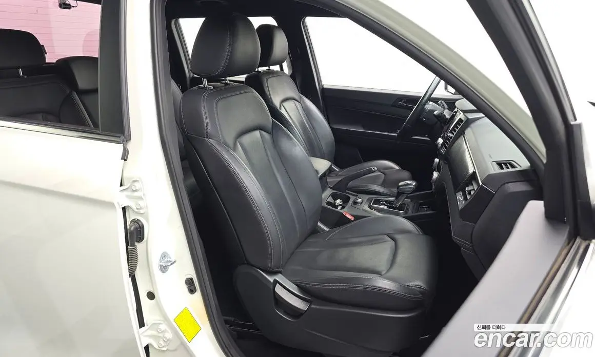 SsangYong Rexton 2019 2.2 автомат (гидро), фото 16