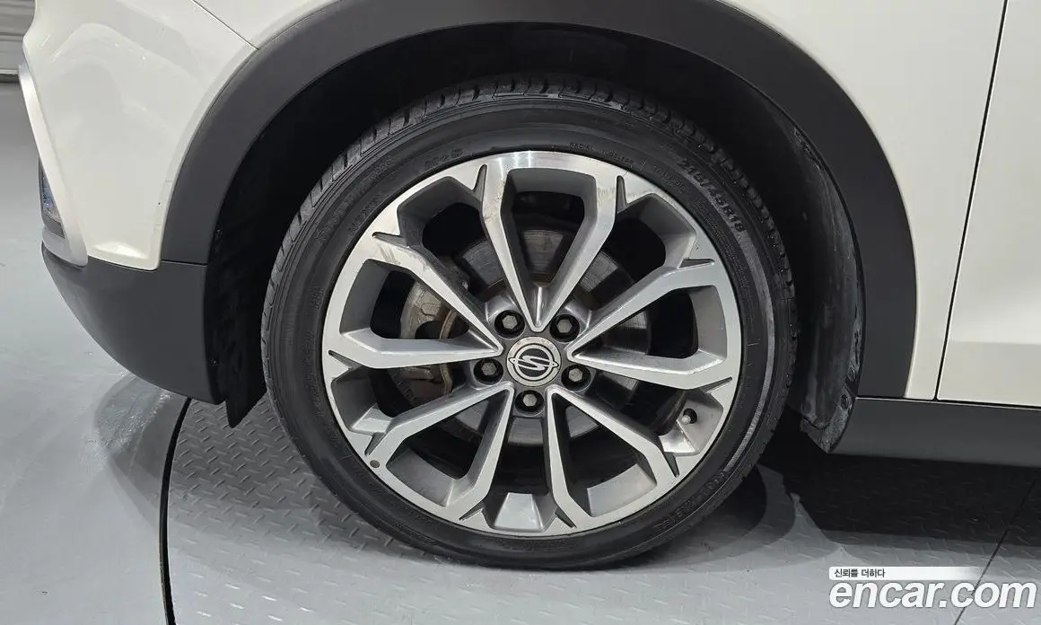 SsangYong TIBOLI 2018 1.6 автомат (гидро), фото 5