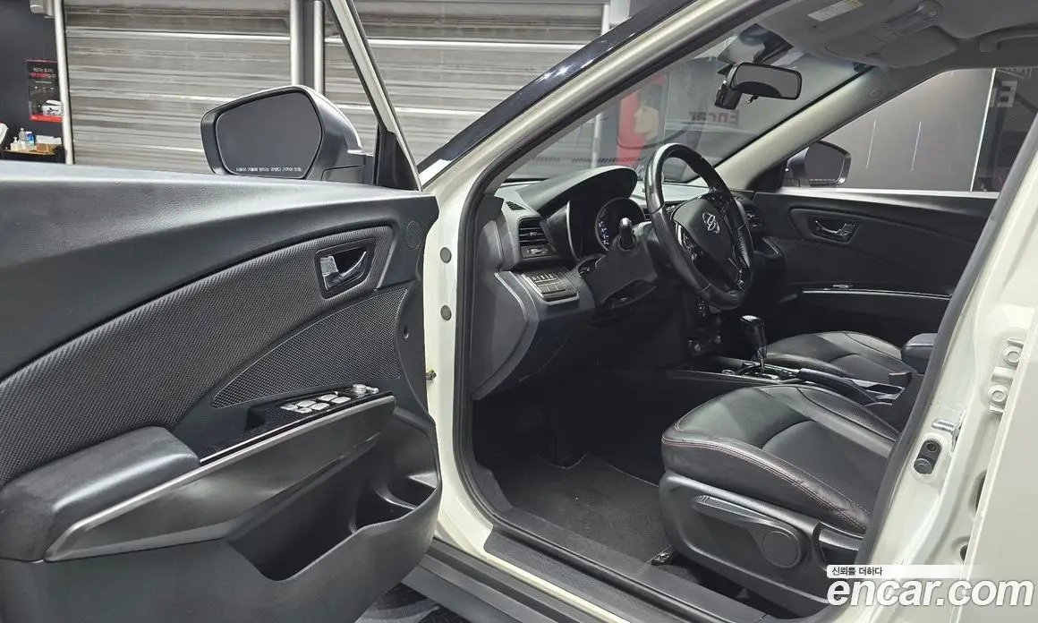 SsangYong TIBOLI 2018 1.6 автомат (гидро), фото 10