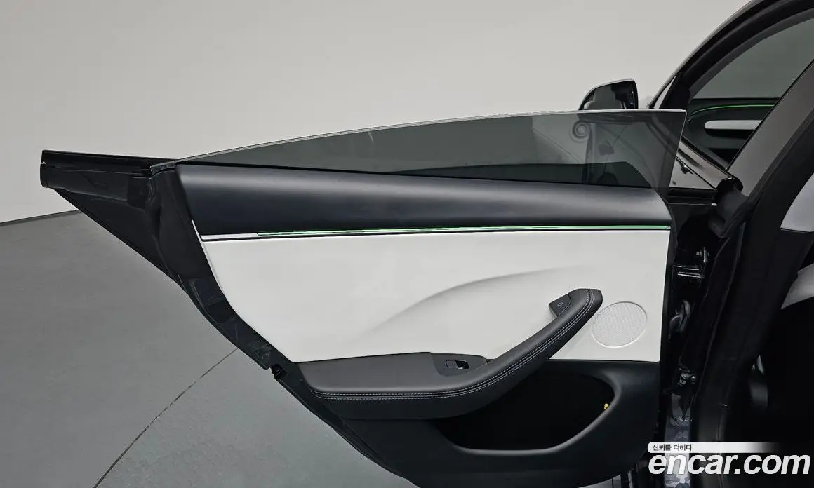 Tesla Model 3 2025 0.2 автомат (гидро), фото 14