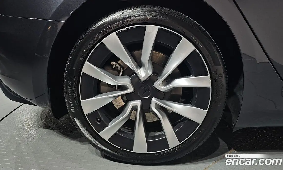 Tesla Model 3 2025 0.2 автомат (гидро), фото 6