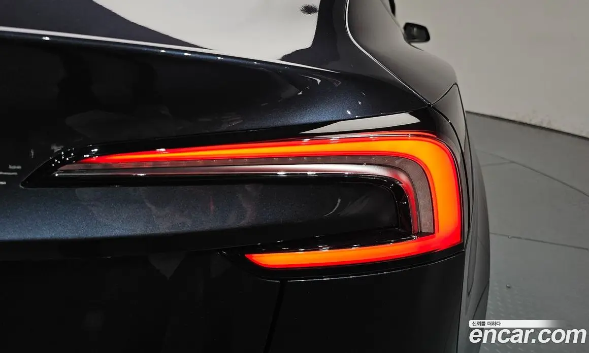 Tesla Model 3 2025 0.2 автомат (гидро), фото 8