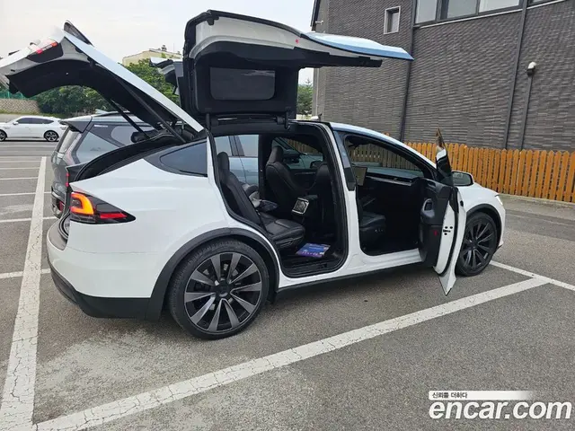 Tesla Model X, 2023, 50 800 км