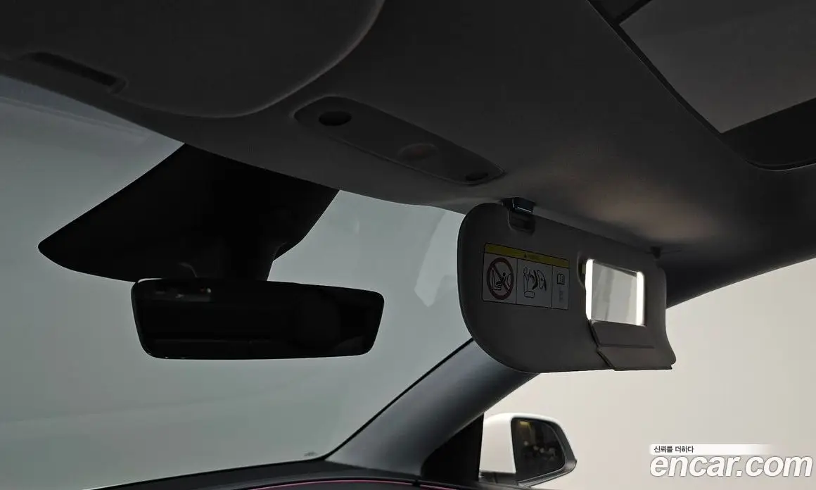 Tesla Model Y 2025 0.2 автомат (гидро), фото 30