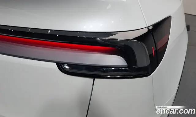 Tesla Model Y 2025 0.2 автомат (гидро), миниатюра 8