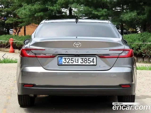 Toyota Camry 2025 2.5 автомат (гидро), миниатюра 4