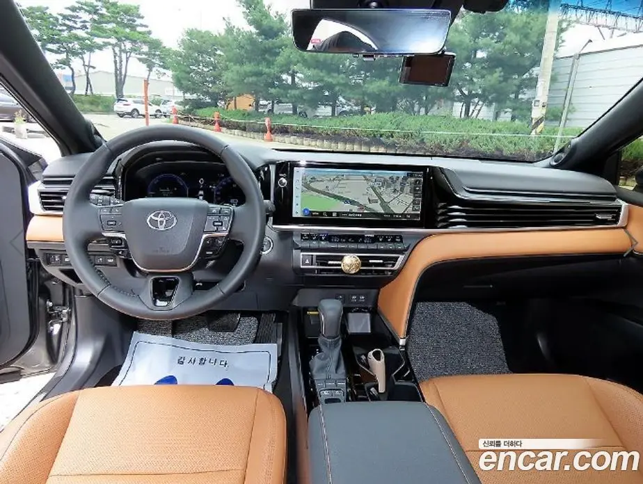 Toyota Camry 2025 2.5 автомат (гидро), фото 7