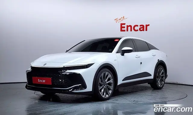Toyota Crown, 2024, 38 939 км