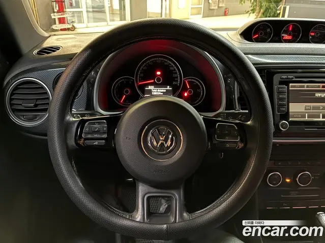 Volkswagen Beatle 2012 2.0 автомат (гидро), миниатюра 10 Volkswagen Beatle 2012 2.0 автомат (гидро), миниатюра 10