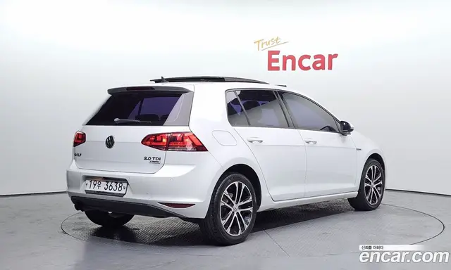 Volkswagen Golf 2015 2.0 автомат (гидро), миниатюра 2