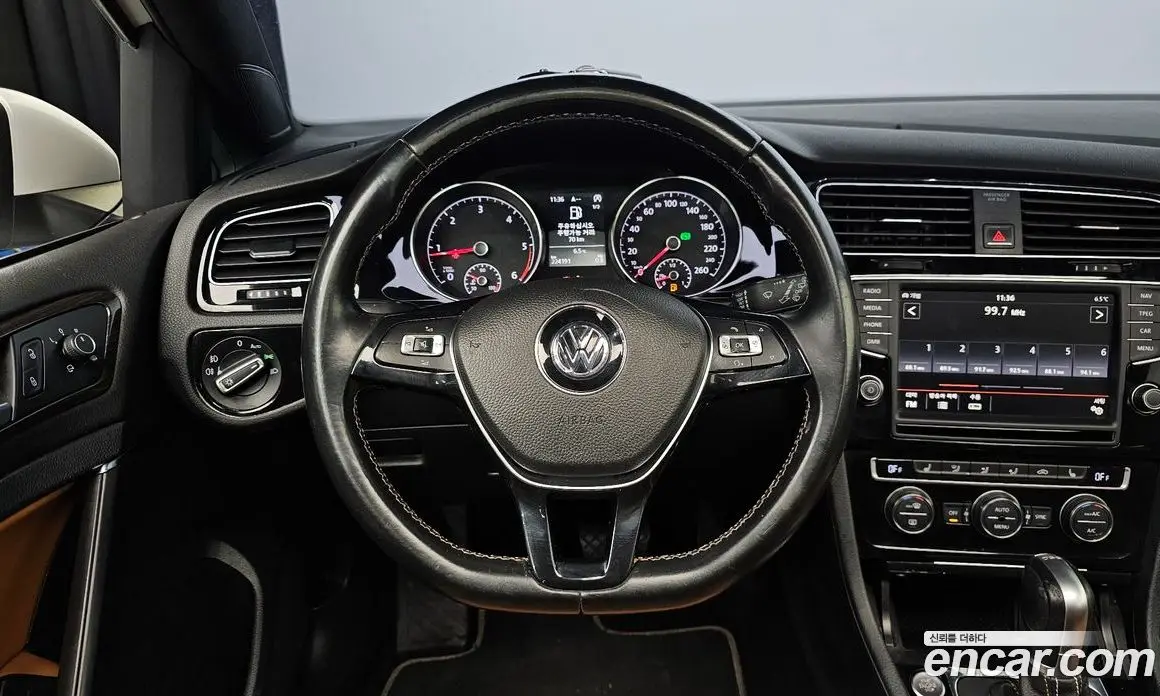 Volkswagen Golf 2015 2.0 автомат (гидро), фото 16
