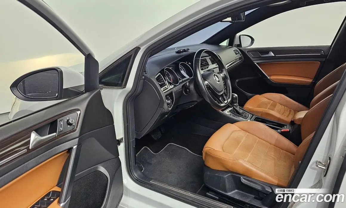 Volkswagen Golf 2015 2.0 автомат (гидро), фото 10
