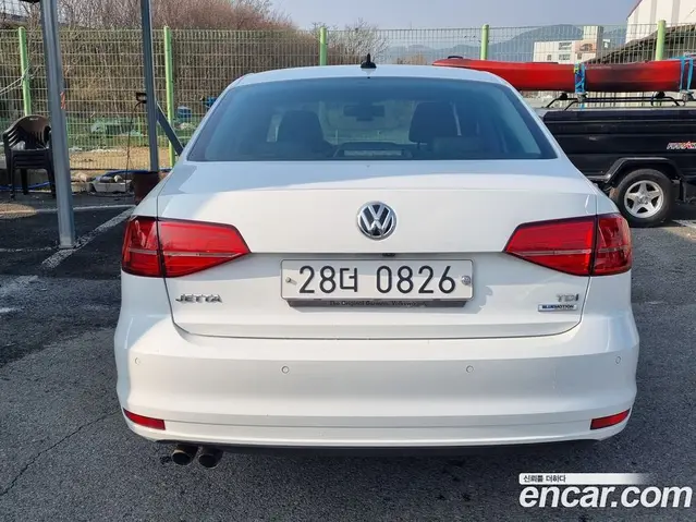 Volkswagen Jetta 2015 2.0 автомат (гидро), миниатюра 5 Volkswagen Jetta 2015 2.0 автомат (гидро), миниатюра 5