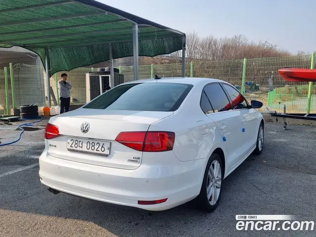 Volkswagen Jetta 2015 2.0 автомат (гидро), миниатюра 6 Volkswagen Jetta 2015 2.0 автомат (гидро), миниатюра 6
