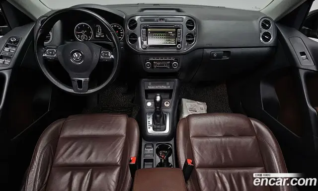 Volkswagen Tiguan 2012 2.0 автомат (гидро), миниатюра 9