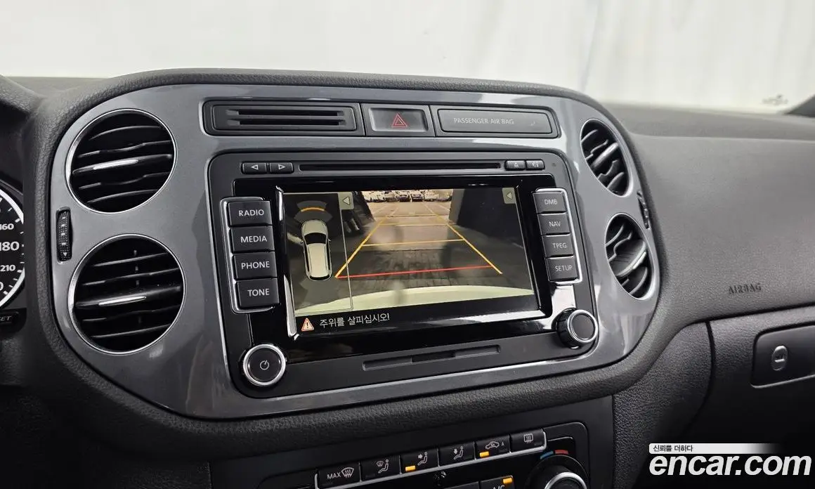 Volkswagen Tiguan 2014 2.0 автомат (гидро), фото 15