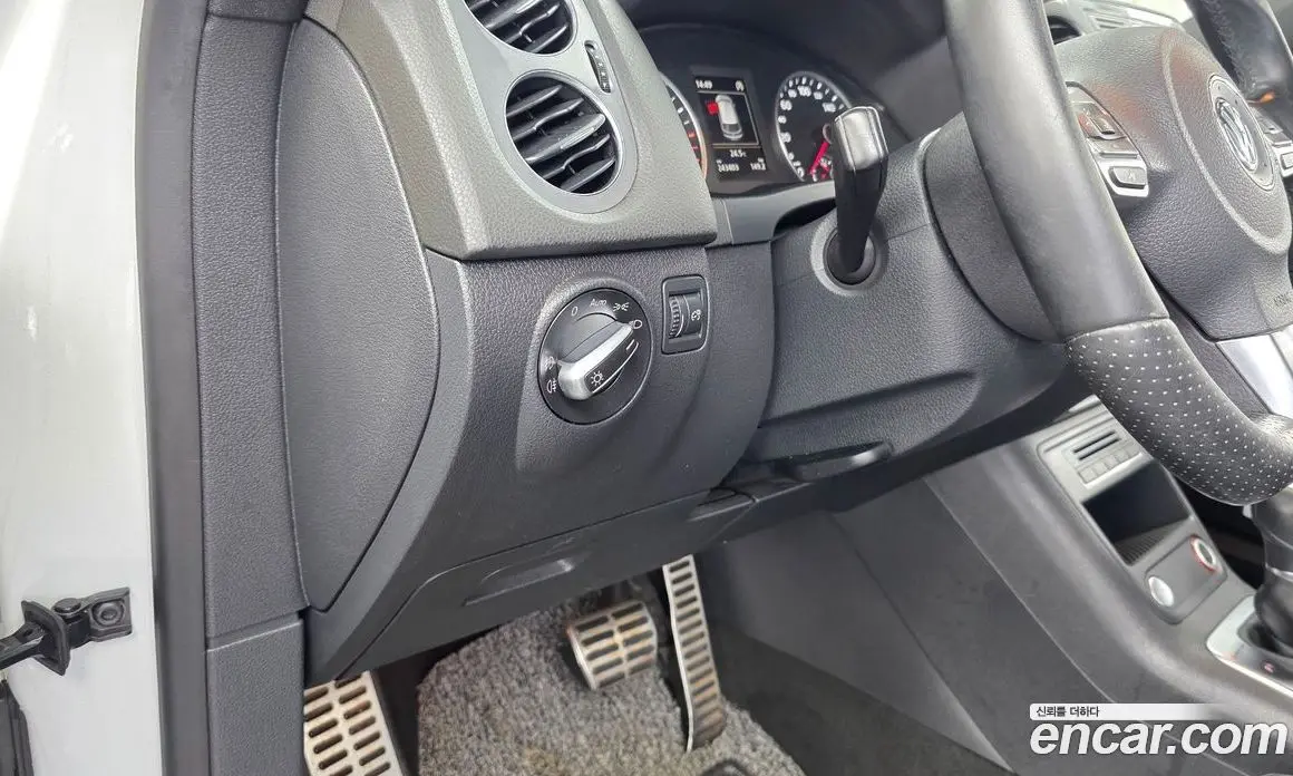 Volkswagen Tiguan 2014 2.0 автомат (гидро), фото 18