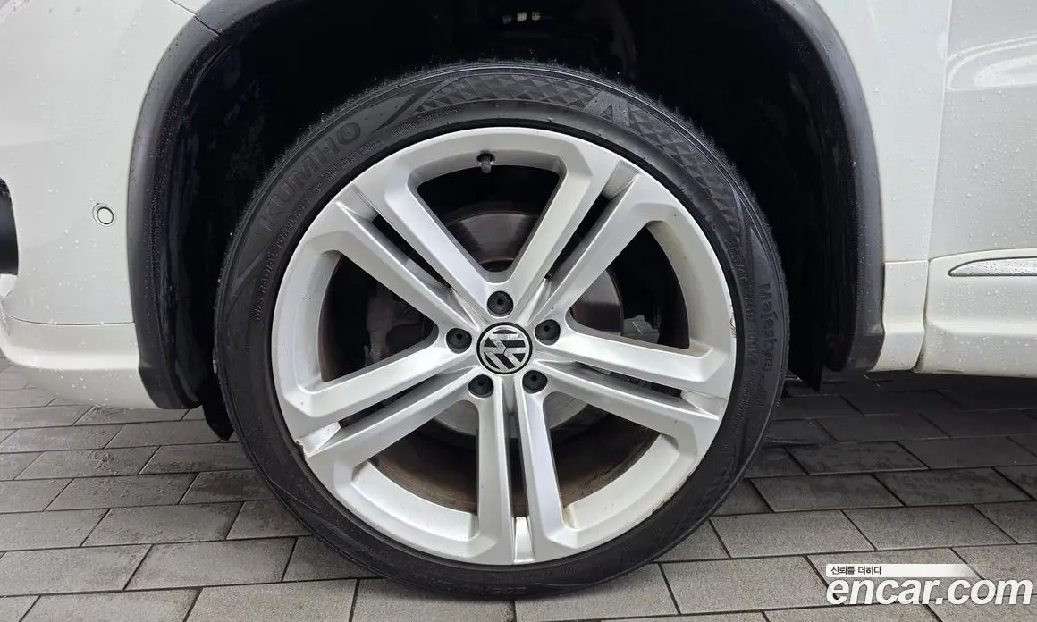 Volkswagen Tiguan 2014 2.0 автомат (гидро), фото 5
