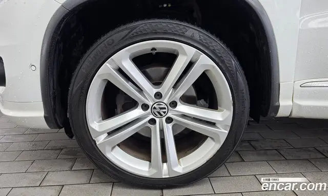 Volkswagen Tiguan 2014 2.0 автомат (гидро), миниатюра 5