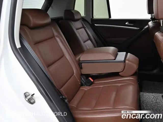 Volkswagen Tiguan 2015 2.0 автомат (гидро), миниатюра 12